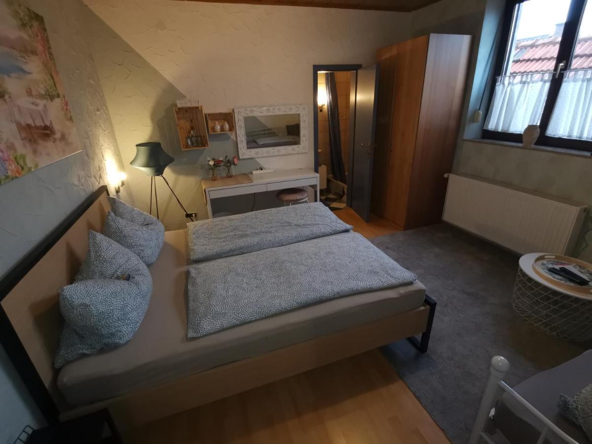 Pension Landgasthof - Iva Haßloch Dış mekan fotoğraf